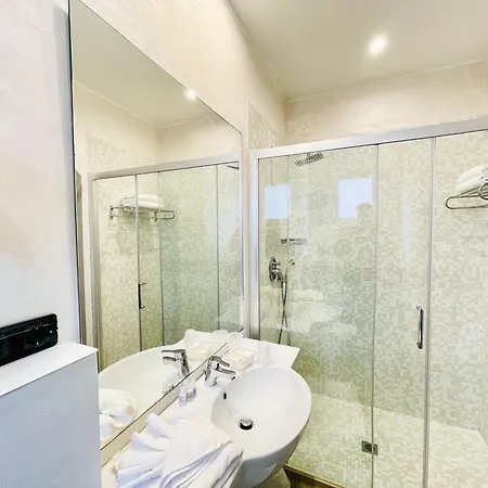 Hotel Tirsus 3*
